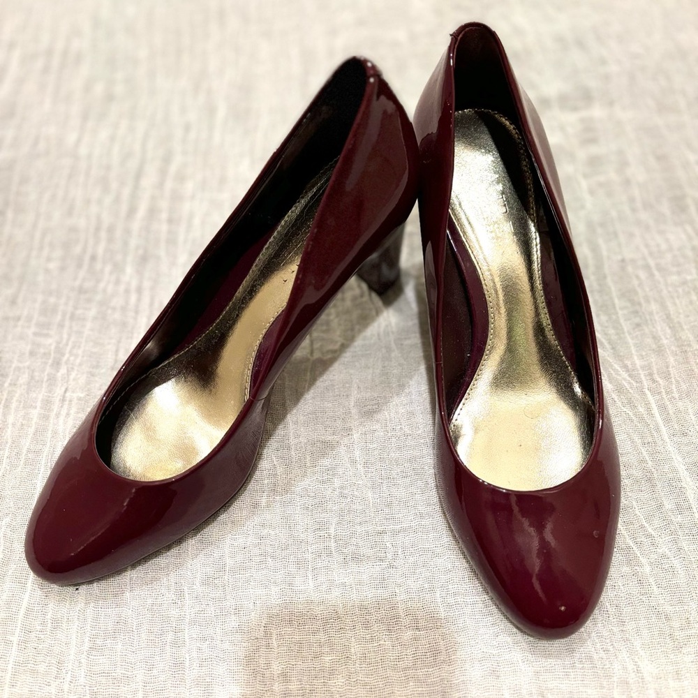 Ralph Lauren Leather Pumps, Size 6, EUC